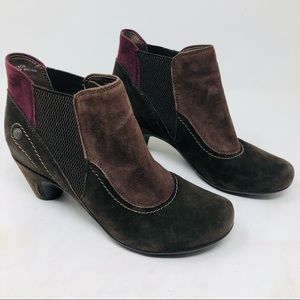 Earthies Genoa Suede Ankle Boots